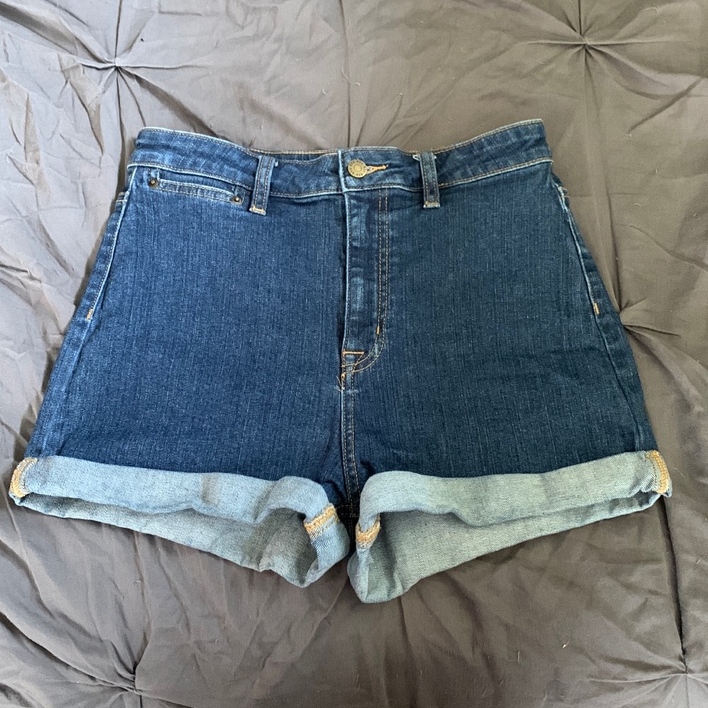 BDG pin-up high rise jean shorts